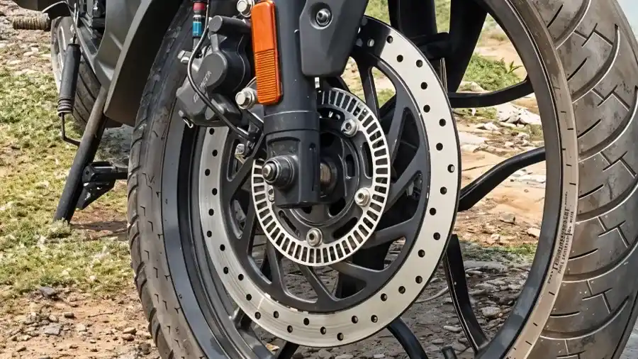 Bajaj Pulsar N160 - Brake