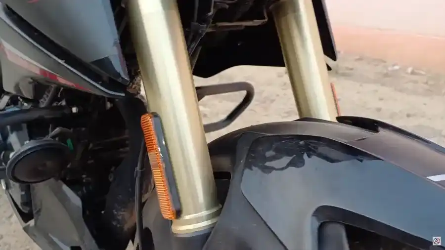 Bajaj Pulsar N160 - Mudguard
