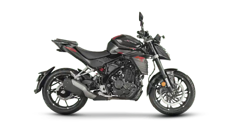Hero Xtream 250R side view black color