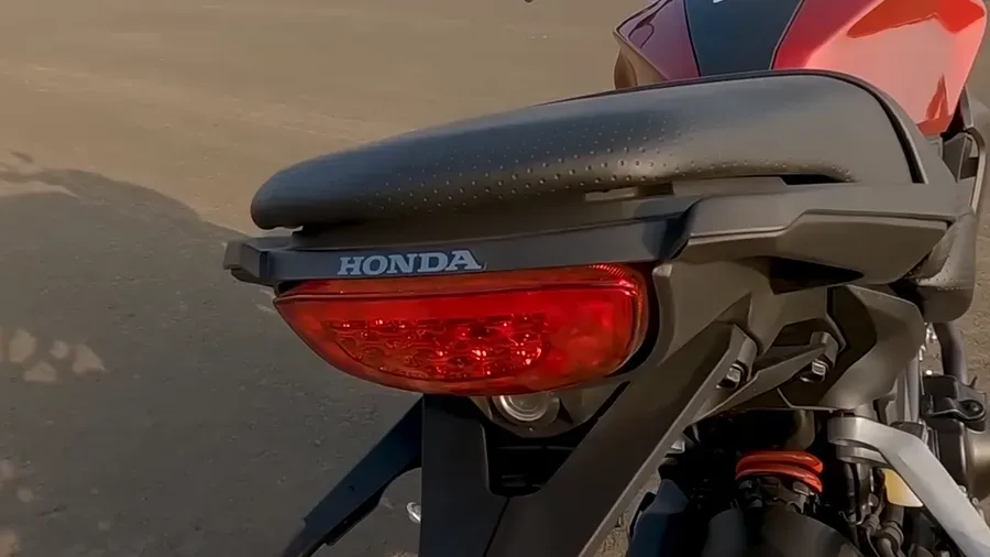 Honda CB300r Tail light