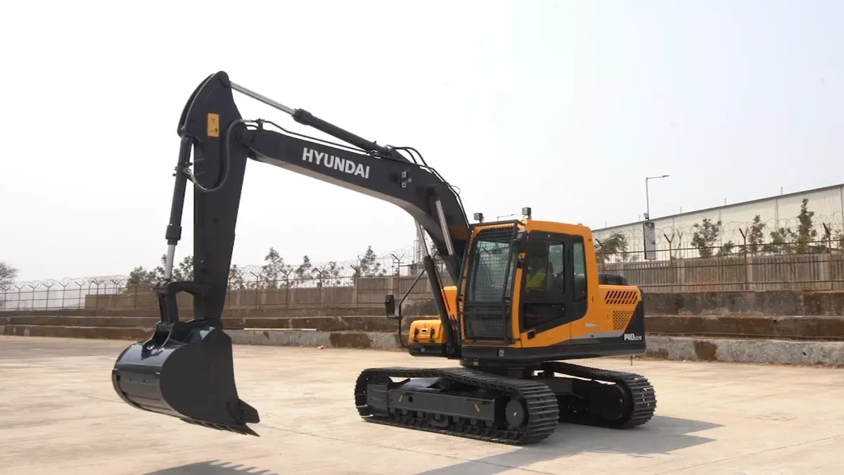 View All HYUNDAI Robex 140LC-9 Images