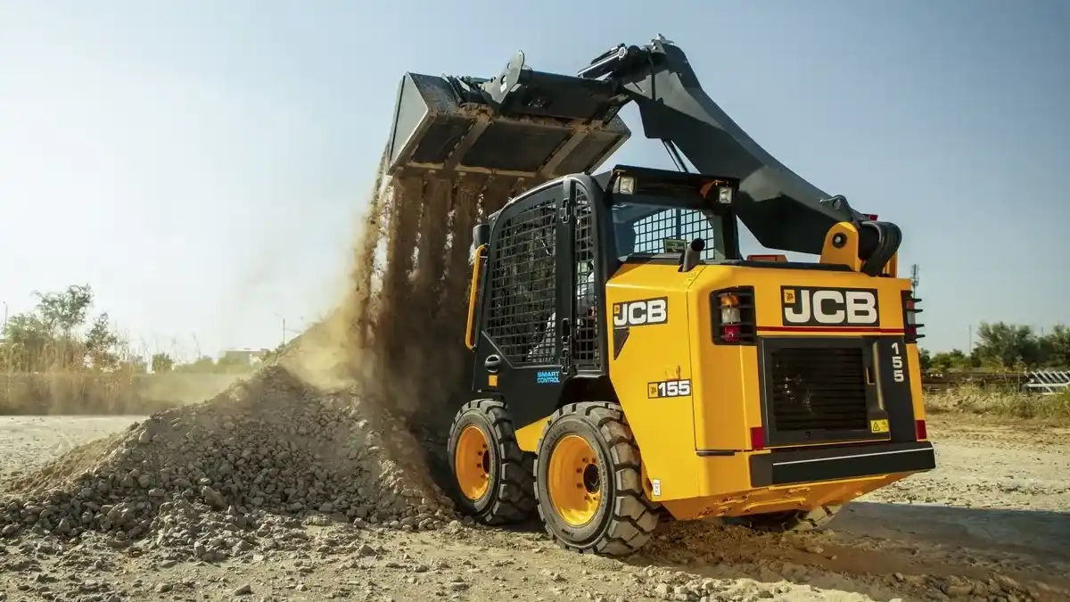 JCB 155 Rear View