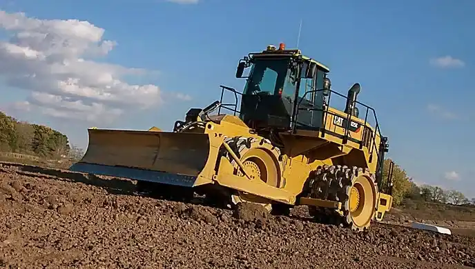 CAT 825K Compactor