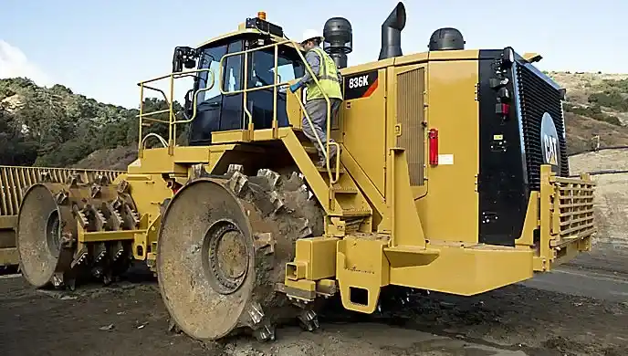 CAT 836K Compactor