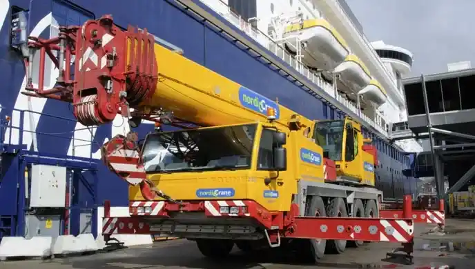 BULL 10 U Crane