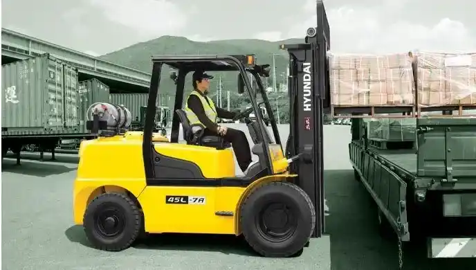 HYUNDAI 45L-7A Forklift Truck