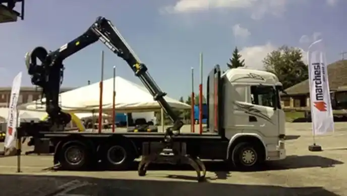 Marchesi M11T Crane