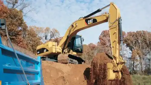 CAT 320D