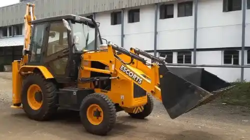 ESCORTS Digmax II