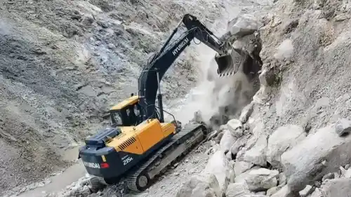 HYUNDAI R215L