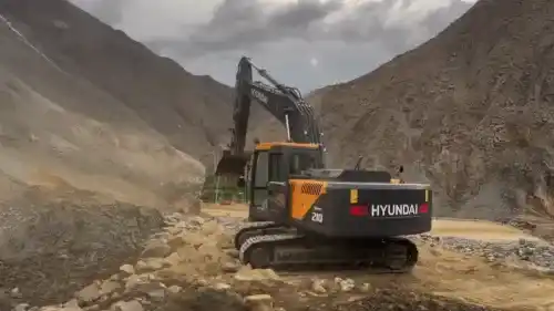 HYUNDAI Robex 210 SMART