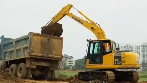 Komatsu PC 130-11
