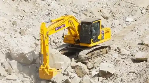 Komatsu PC210 LC