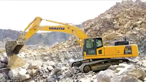 Komatsu PC300LC