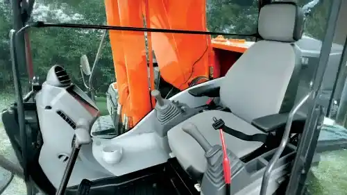 Tata Hitachi Zaxis 220 LCM