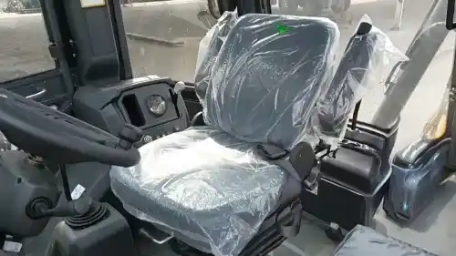 Mahindra Earthmaster SX