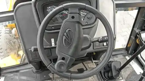 Mahindra Earthmaster SX