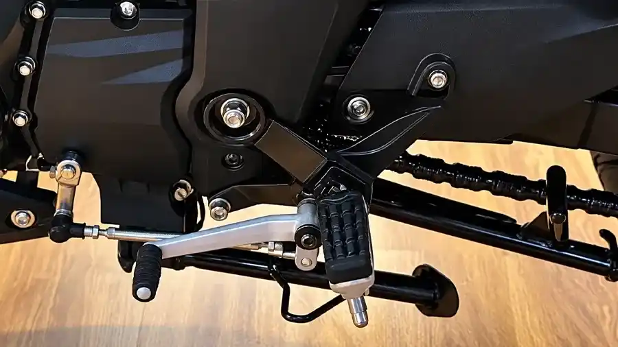 TVS Apache RTR 200 4V