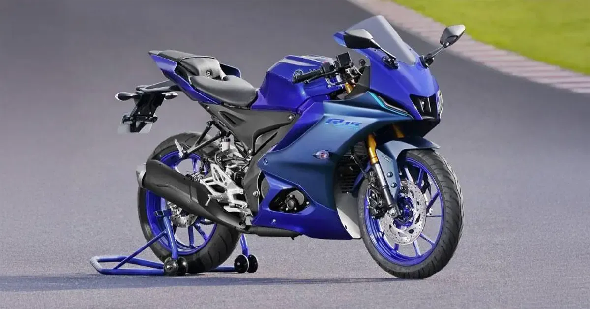 Yamaha R15 V4