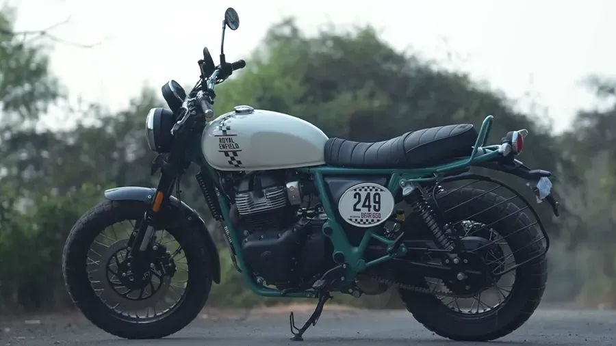 Royal Enfield Bear 650 - Side View